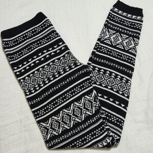 Mossimo Supply Co. Black and Cream Sweater Leggings